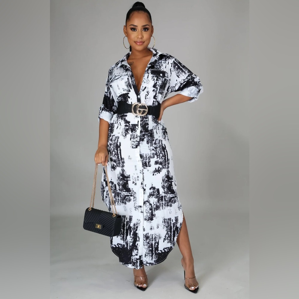 Black and White Abstract Print Dress